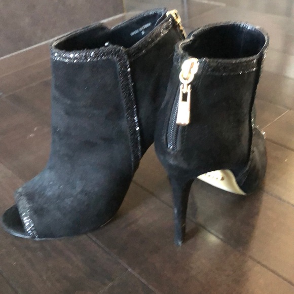 Bebe Booties - Picture 4 of 5